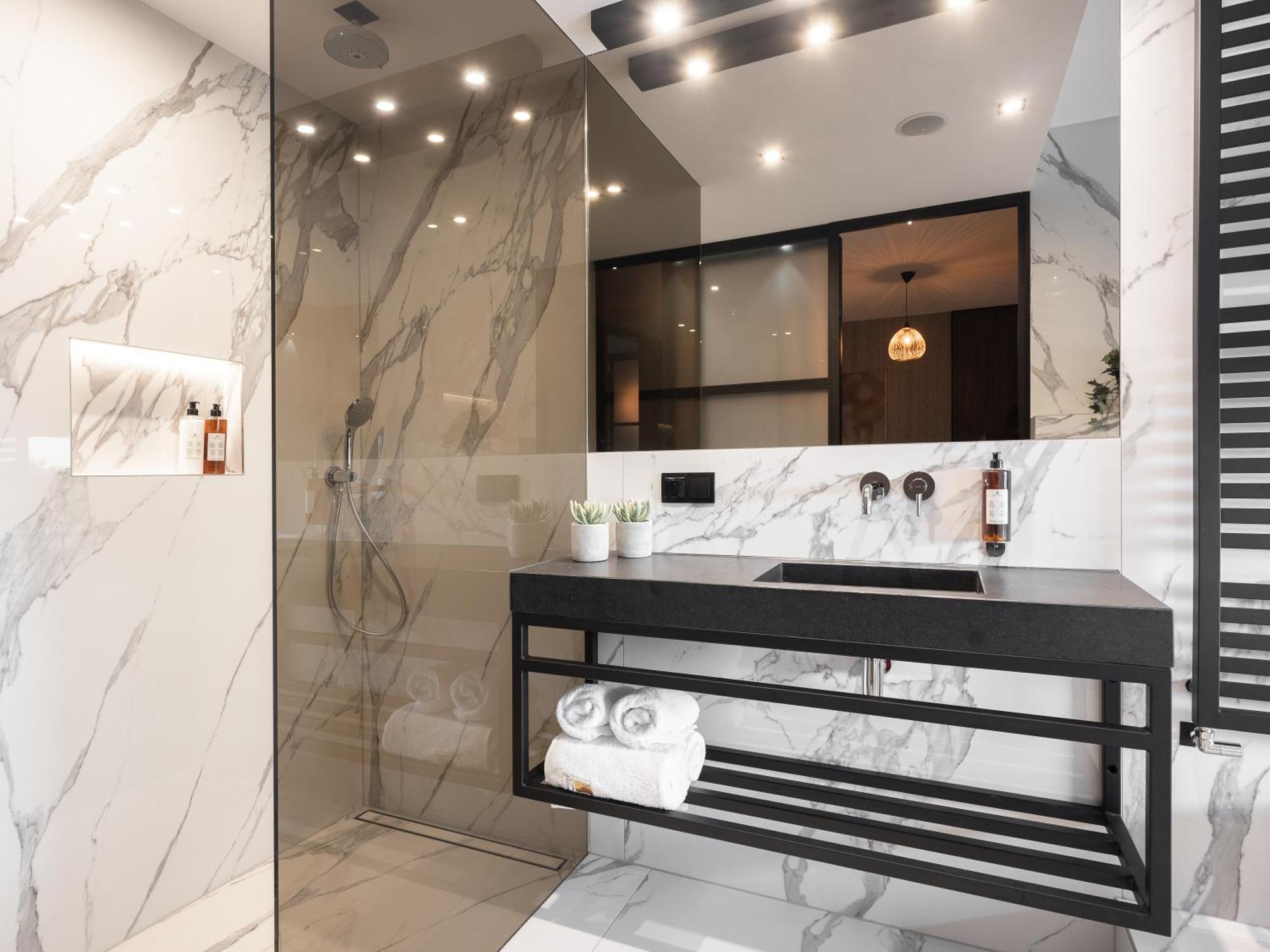 Art Penthouse With Jacuzzi - Krakow Center Apartment Luaran gambar